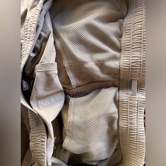 Duluth Trading AHKG Access Point Pull On Slim leg Plus Size Hiking pants. - Picture 8 of 16